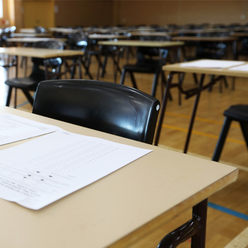 UCERT | Εξετάσεις στην UCERT
